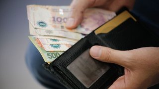 El salario mínimo, vital y móvil llegará a $69.500 en marzo de 2023