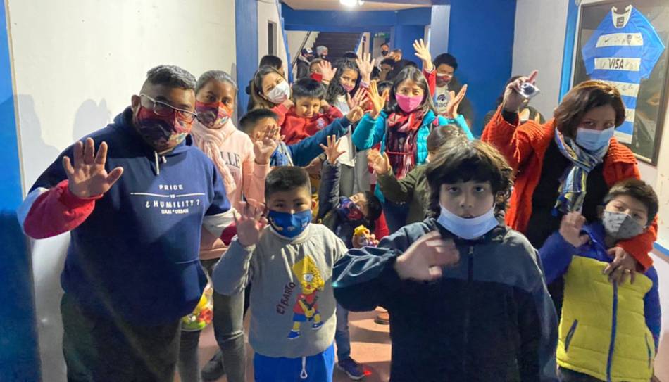 Niños de “Hablemos de autismo” visitaron el estadio “23 de Agosto”- Niños de “Hablemos de autismo” visitaron el estadio “23 de Agosto”