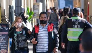 En Salta analizan que el uso del barbijo deje de ser obligatorio en espacios abiertos