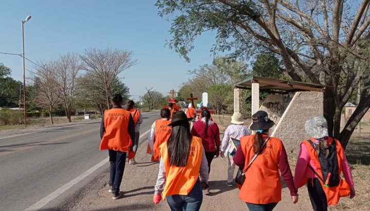 13 dias caminando para llegar a la procesión de los patronos  de Salta