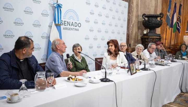 "Estoy viva por Dios y la Virgen", dijo Cristina Kirchner