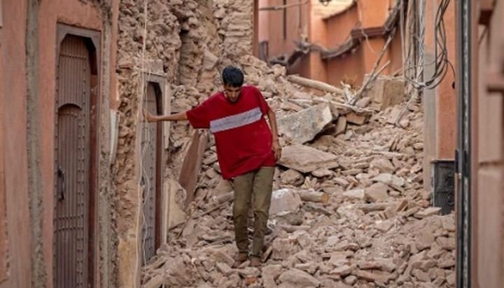 Son más de 1.000 muertos por el fuerte sismo que sacudió a Marruecos