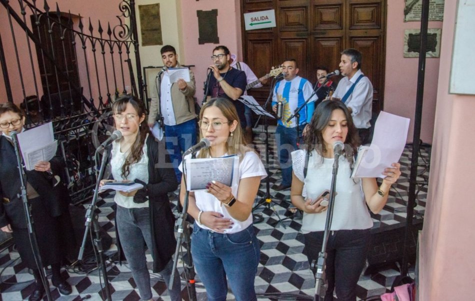  Salta colmada de devoción al Señor y la Virgen en vísperas de la procesión