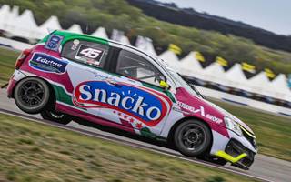 Petracchini va por el triunfo en TN C2