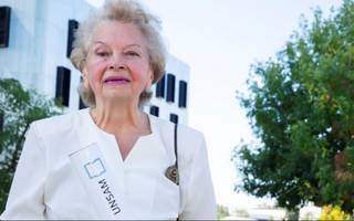 Se recibió a los 75 años y ahora estudia un posgrado: "Envejecer no es una tragedia"