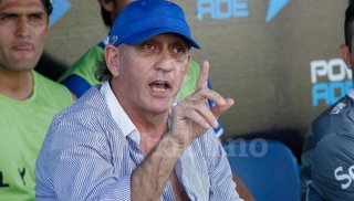 El Tano Riggio vuelve a dirigir Gimnasia y Tiro