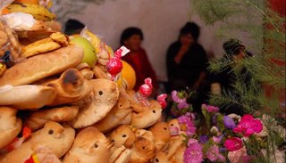Día de las almas: las tradiciones a flor de piel