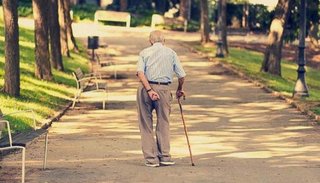 Crean zapatos con GPS para localizar a los adultos mayores con demencia