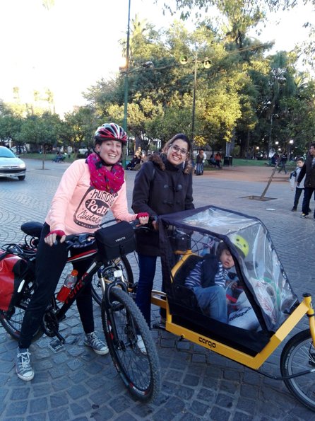 La lucha de una ciclista y la municipalidad por un bicihangar- La lucha de una ciclista y la municipalidad por un bicihangar