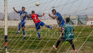 Peñarol intentará recuperar terreno en el anual