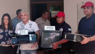 Computadoras para instituciones del medio
