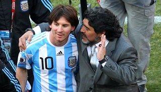 Maradona sobre Messi: "No puede ser caudillo alguien que va 20 veces al baño antes de jugar"