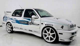 Salió a la venta un auto usado en 'Rápido y Furioso' que tiene la firma de Paul Walker