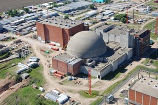 El combustible del reactor nuclear de Atucha se procesó con concentrado de uranio vallisto