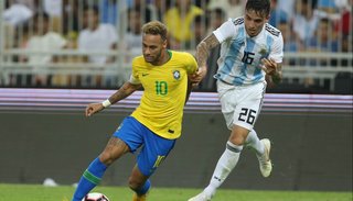 Brasil se quedó con el clásico ante Argentina
