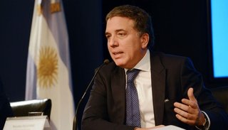 Dujovne dijo que el salario se empezará a recuperar a partir de Noviembre