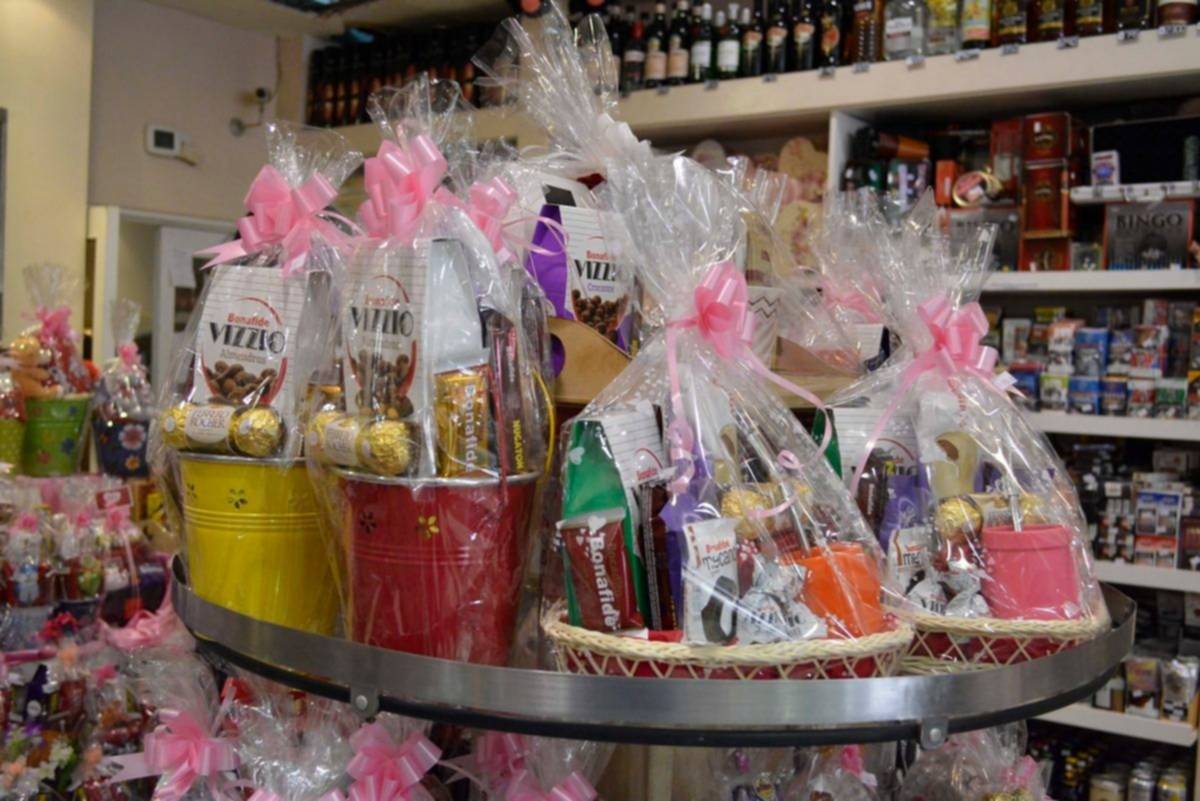 Los comercios refuerzan sus promociones por el Día de la Madre