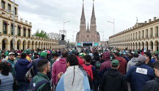 La Iglesia dio un mensaje a los millones de trabajadores afectados por la crisis