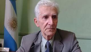 Aceptan renuncia de Ferreyra y hoy asume Rivas