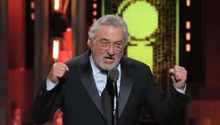 VIDEO. Encuentran un paquete sospechoso en el restaurante de Robert de Niro