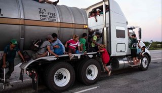 Trump quiere abolir ciudadanía a los hijos de los inmigrantes