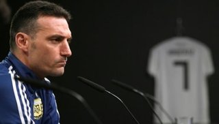Scaloni deseó: "Espero que Messi y Agüero estén en noviembre"
