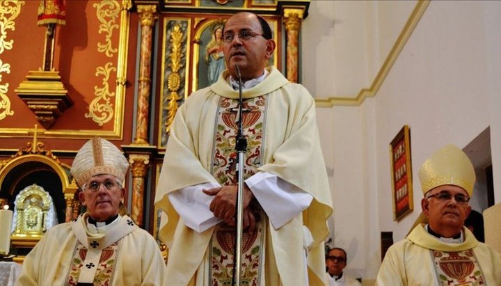 Monseñor José Demetrio Jiménez, en una celebración en Cafayate, tal como lo recordarán siempre los fieles católicos