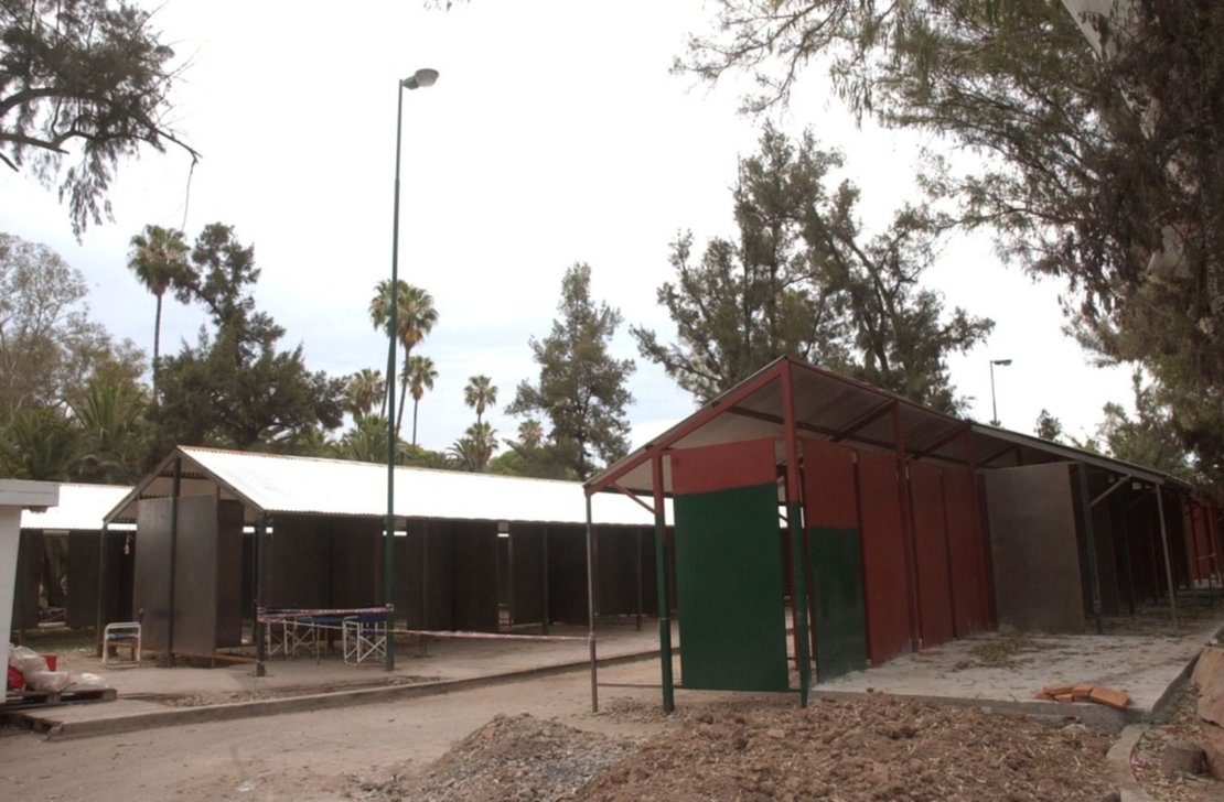 La instalación de puestos para vendedores en 2008. La instalación de puestos para vendedores en 2008.