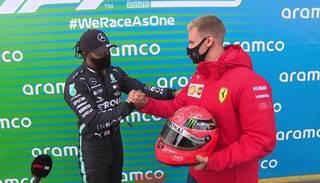 Hamilton ganó y se puso a la par del Michael Schumacher