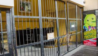 Los manteros están cada vez más cerca de ir al subsuelo del mercado San Miguel