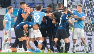 Polémico triunfo de la Lazio ante Inter