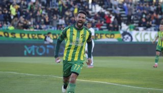 Aldosivi, que llevaba ocho derrotas seguidas, le ganó a Independiente