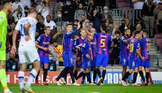 Barcelona, con el ingreso de Agüero, ganó su primer partido Champions