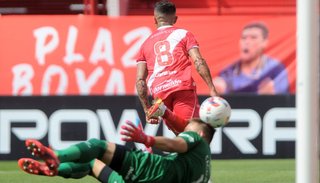 Argentinos fue más bicho y frenó la racha de Colón