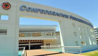 La Conmebol rechazó el Mundial cada dos años con un duro comunicado