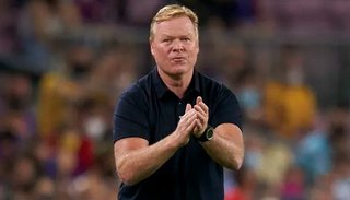 El Barcelona destituyó a Koeman y Xavi sería el sucesor