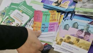 Proponer vasectomías y ligaduras a adolescentes es polémico, pero legal