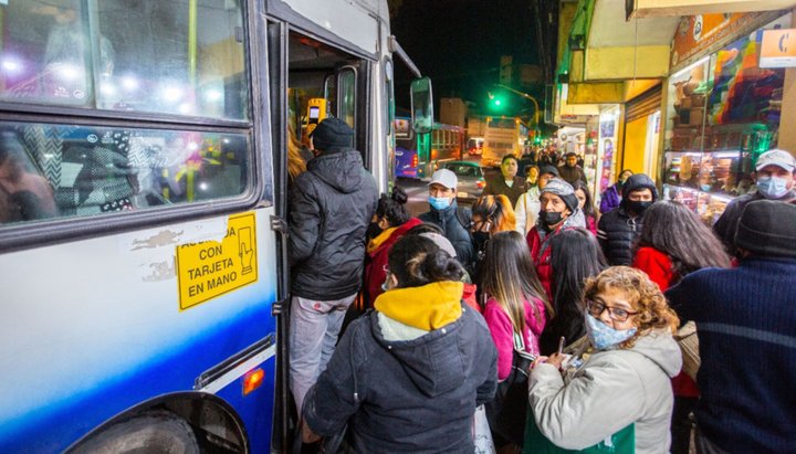 PARO DE COLECTIVOS  desde la medianoche no habrá colectivos de corta y media distancia en toda Salta