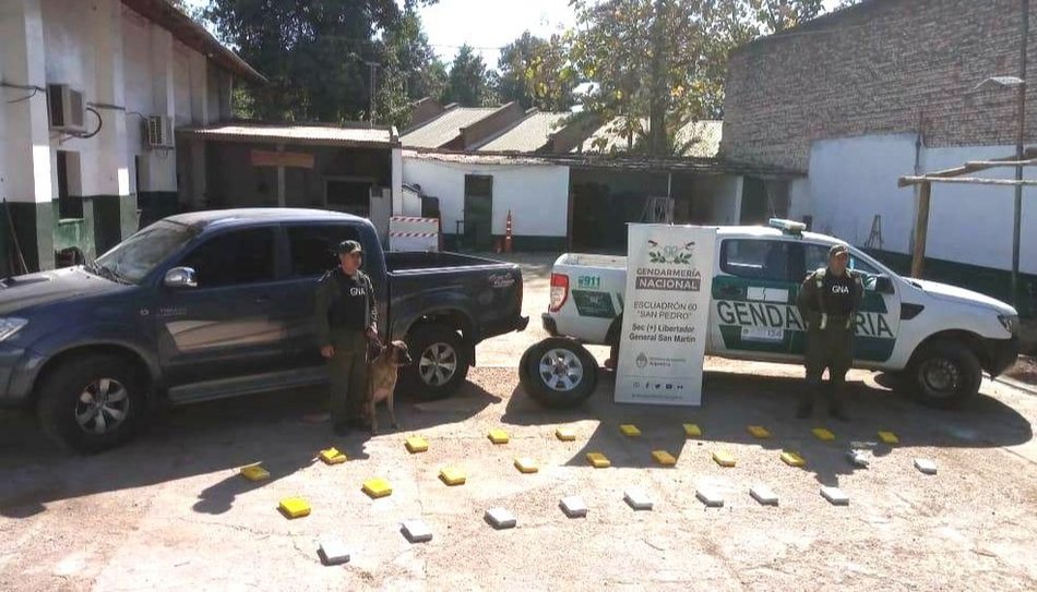 Intentó llevar 30 kilos de cocaína desde Orán a Mendoza: fue detenido en Jujuy- Intentó llevar 30 kilos de cocaína desde Orán a Mendoza: fue detenido en Jujuy