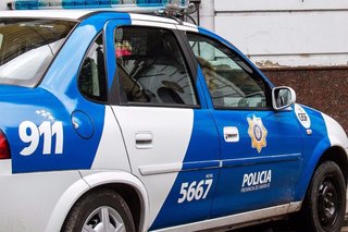 Cuatro policías presos por realizar "entraderas"