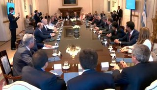 Macri presentó a gobernadores una propuesta de consenso fiscal