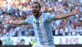 Higuaín dijo que "con el tiempo van a valorar lo que hice en la selección"