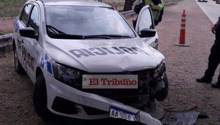 Camión “cañero” colisionó a un patrullero