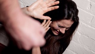 Se registran 47 denuncias por día de mujeres víctimas de violencia