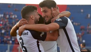 San Lorenzo ganó y es líder junto a Boca