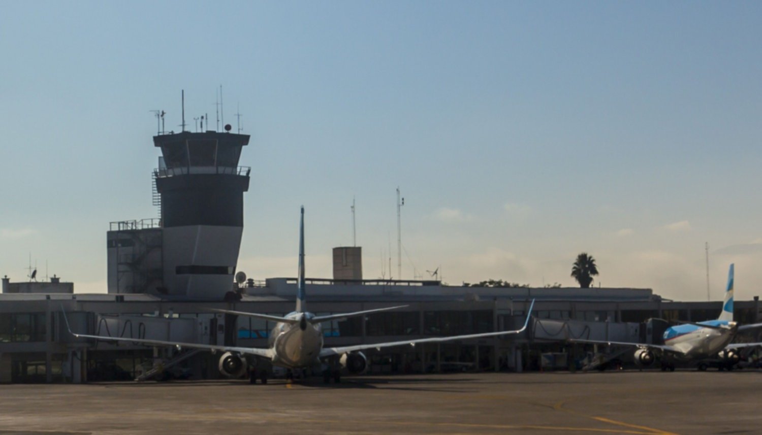 Aeropuertos argentinos: 60 vuelos cancelados y más de 7000 pasajeros afectados Aeropuertos argentinos: 60 vuelos cancelados y más de 7000 pasajeros afectados