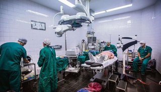 Clínicas privadas denuncian la ruptura de la cadena de pagos