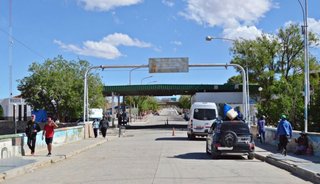 El camino de las "mulas" que transportan droga