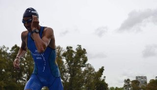 Maxi Botelli busca un lugar en la historia del Biatlón de la Cumbre