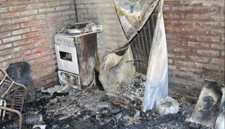 Seis niños y su madre murieron carbonizados